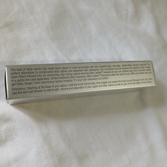 IT Cosmetics HELLO LASHES EXTENSIONS 24 Hour extending fiber mascara .33oz black - Picture 3 of 11
